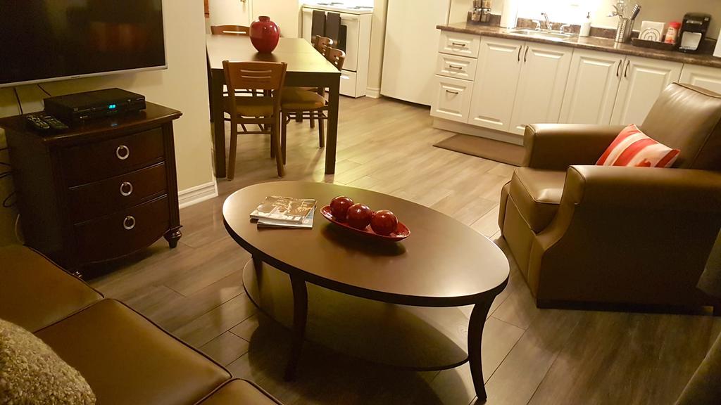 1-Bedroom Apartment Sweet #8 By Amazing Property Rentals Gatineau Kültér fotó